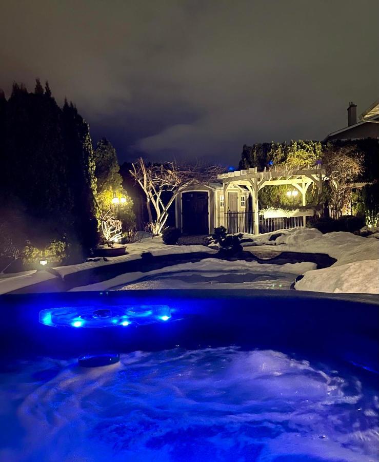 A Vista Villa Couples Retreat Kelowna Exterior foto